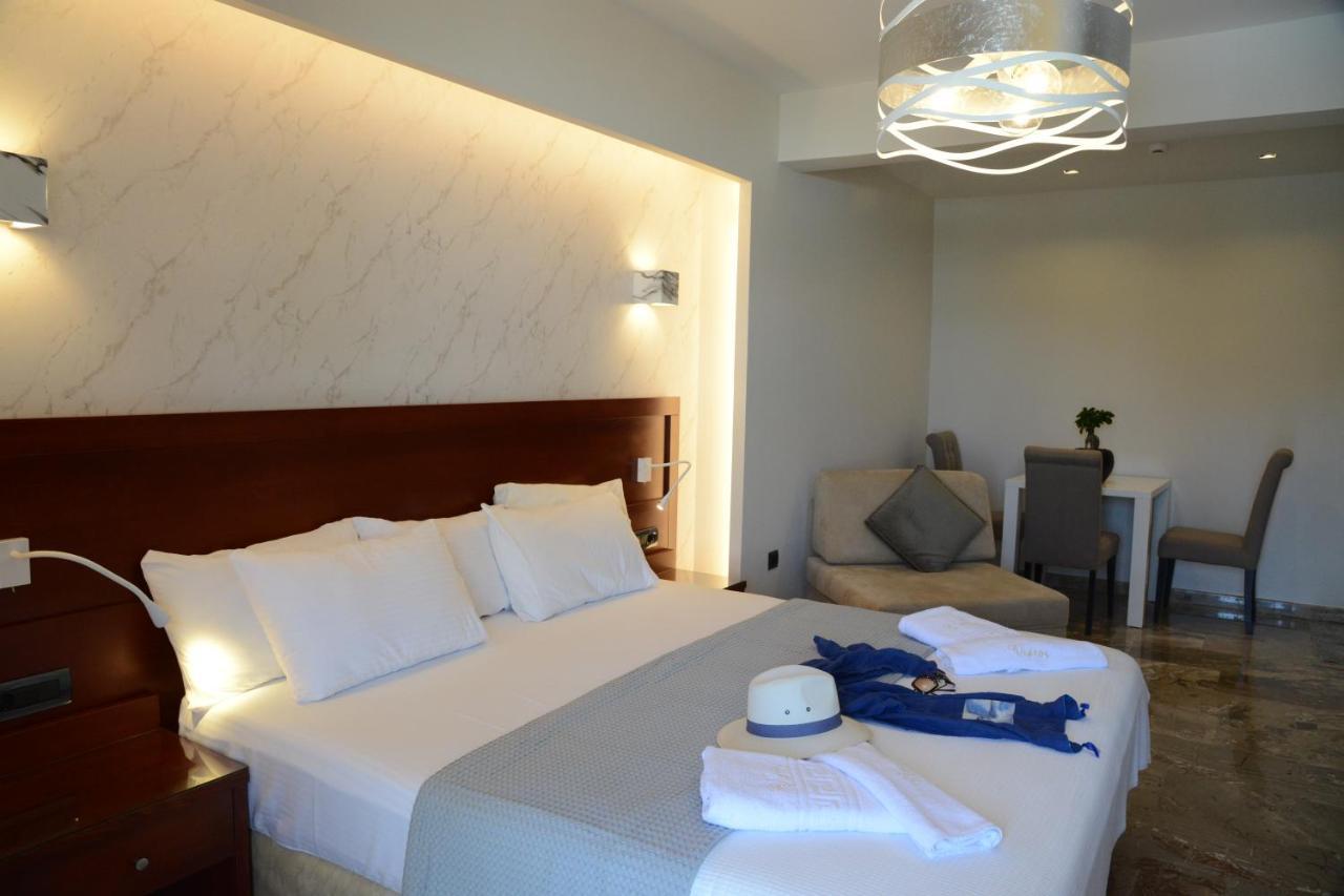 Viaros Hotel Apartments Tolón Esterno foto