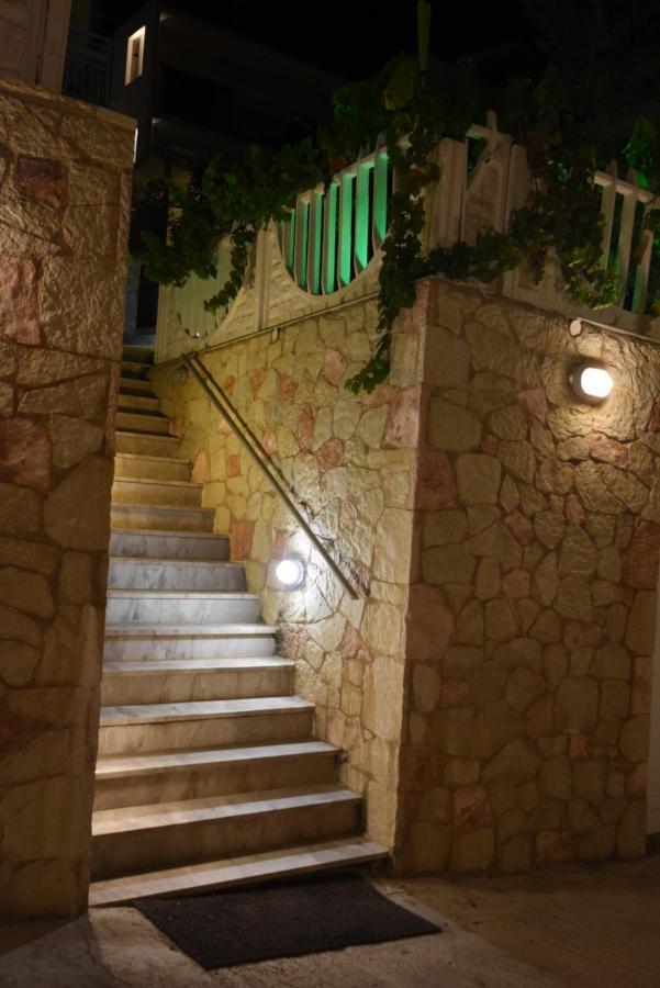Viaros Hotel Apartments Tolón Esterno foto